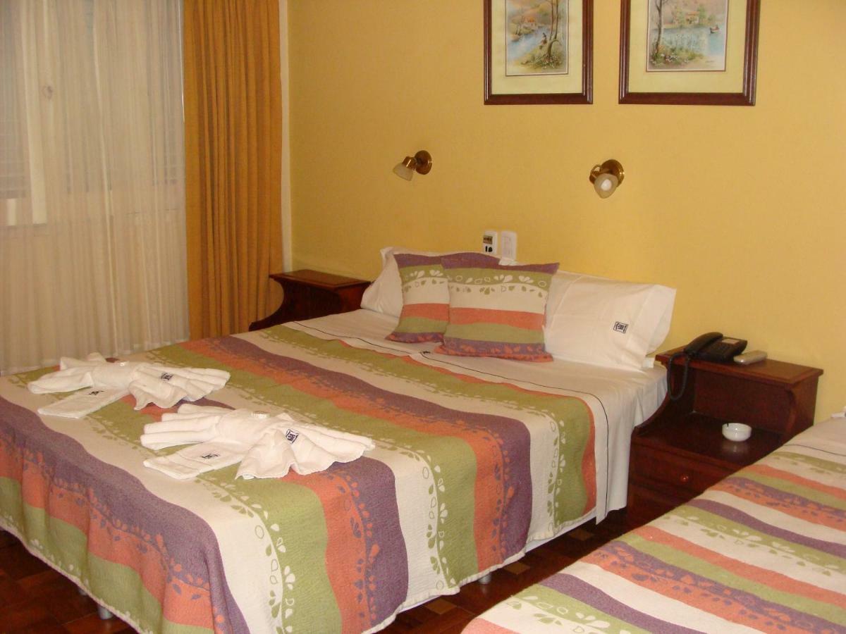 Hotel San Martin Reconquista Bagian luar foto