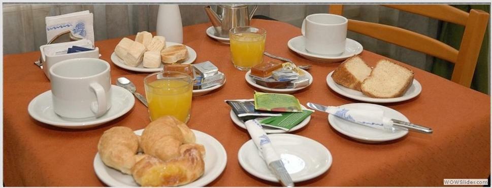 Hotel San Martin Reconquista Bagian luar foto